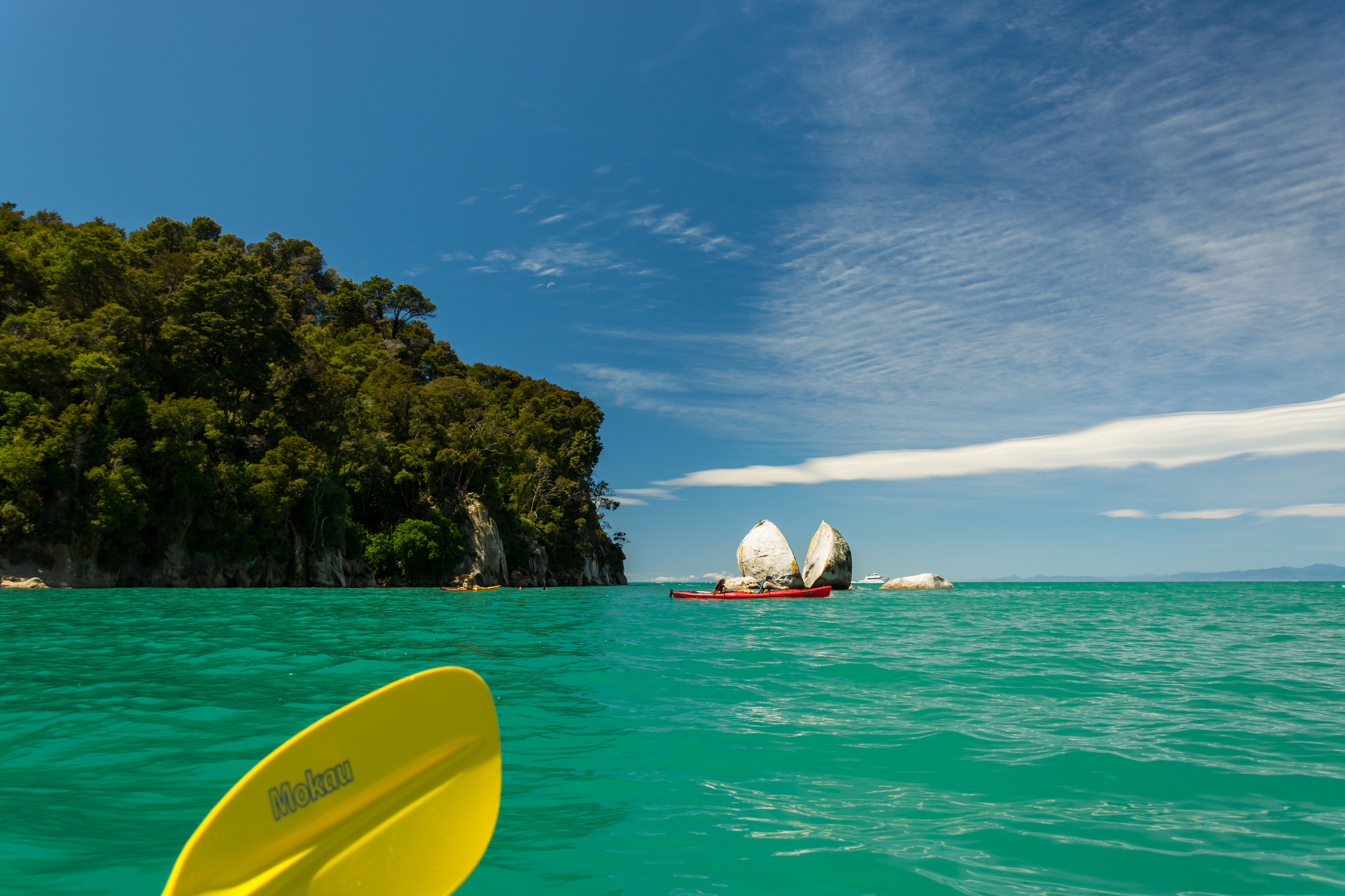 Split,Apple,Rock,In,Abel,Tasman